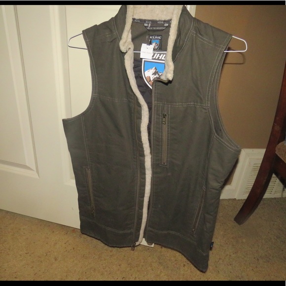 Outdoorsman Vest - Picture 2 of 6